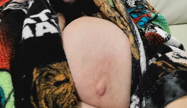 Ones hiding 😉 by BombshellPillows420