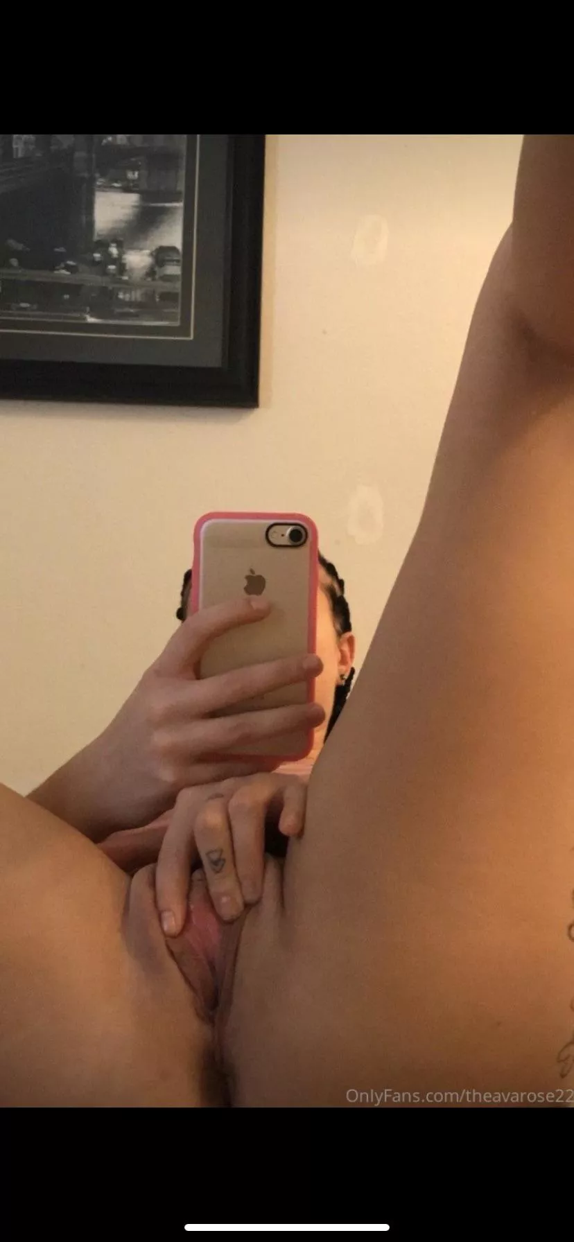 Only 10 spots left at this price‼️ $5 for over 500 posts 😈 NO PPV ever💋 Surprises in your inbox 🙌🏼 1 on 1 chat 🥂 link below 💜 posted by mzavarose