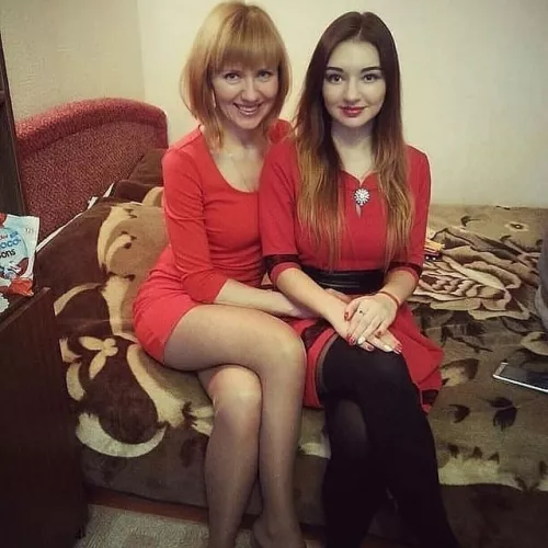 ONLY MILF! No youngsters with a blank look, tattoo and silicone breasts. Only selected photos and videos of gorgeous women! https://t.me/luxurymilf by supermommyboy