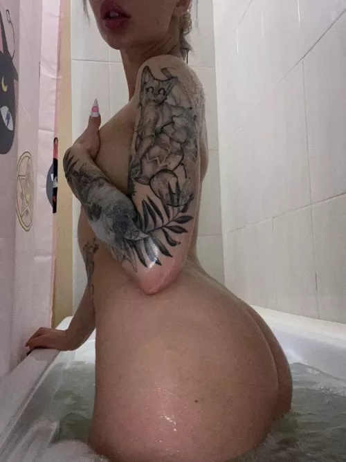 Only react if you think my ass is fuckable by Mia_li_