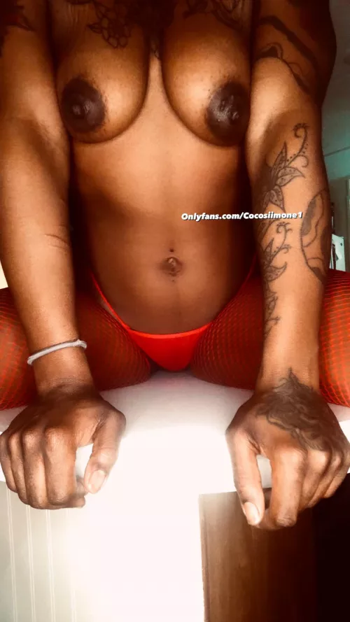 Only react if you’d cum on them ! by Reynarosee