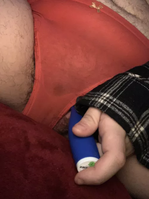 Only the realest dykes wear flannel when they touch themselves by VisualFace7174