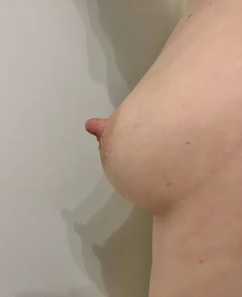 Only thing missing is your mouth 💦🤍 by MilkyMama88