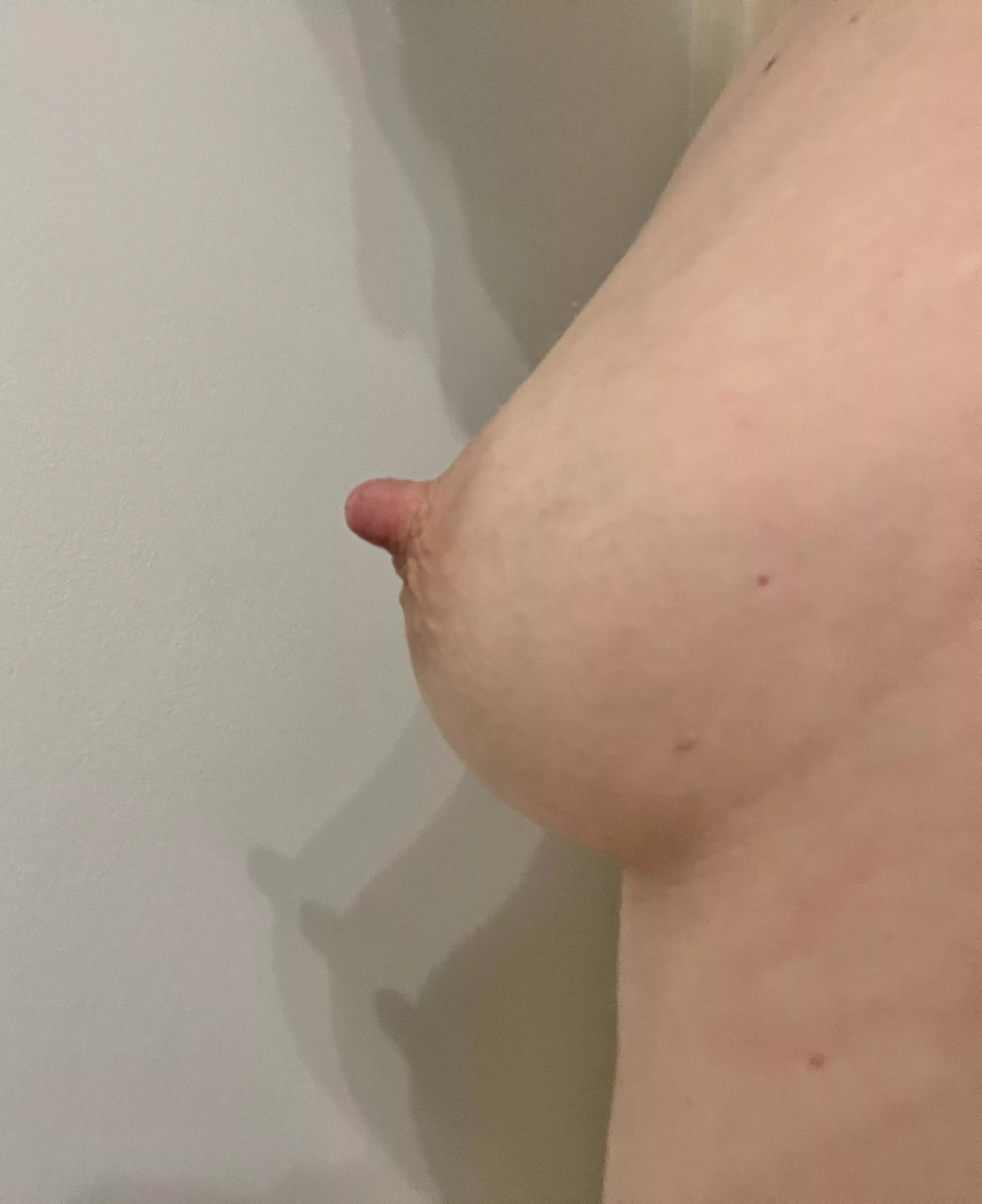 Only thing missing is your mouth 💦🤍 posted by MilkyMama88