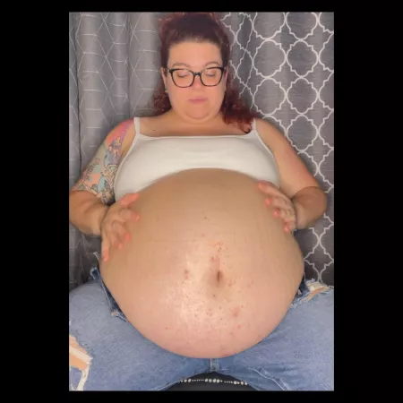 Oof. 🥵 Where’s my big belly fans? Come watch me get stuffed to the max live every Monday!💖link in comments by Hela_Horcrux