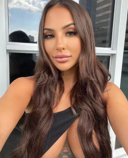 Ooh la la by BloodstainedAxe