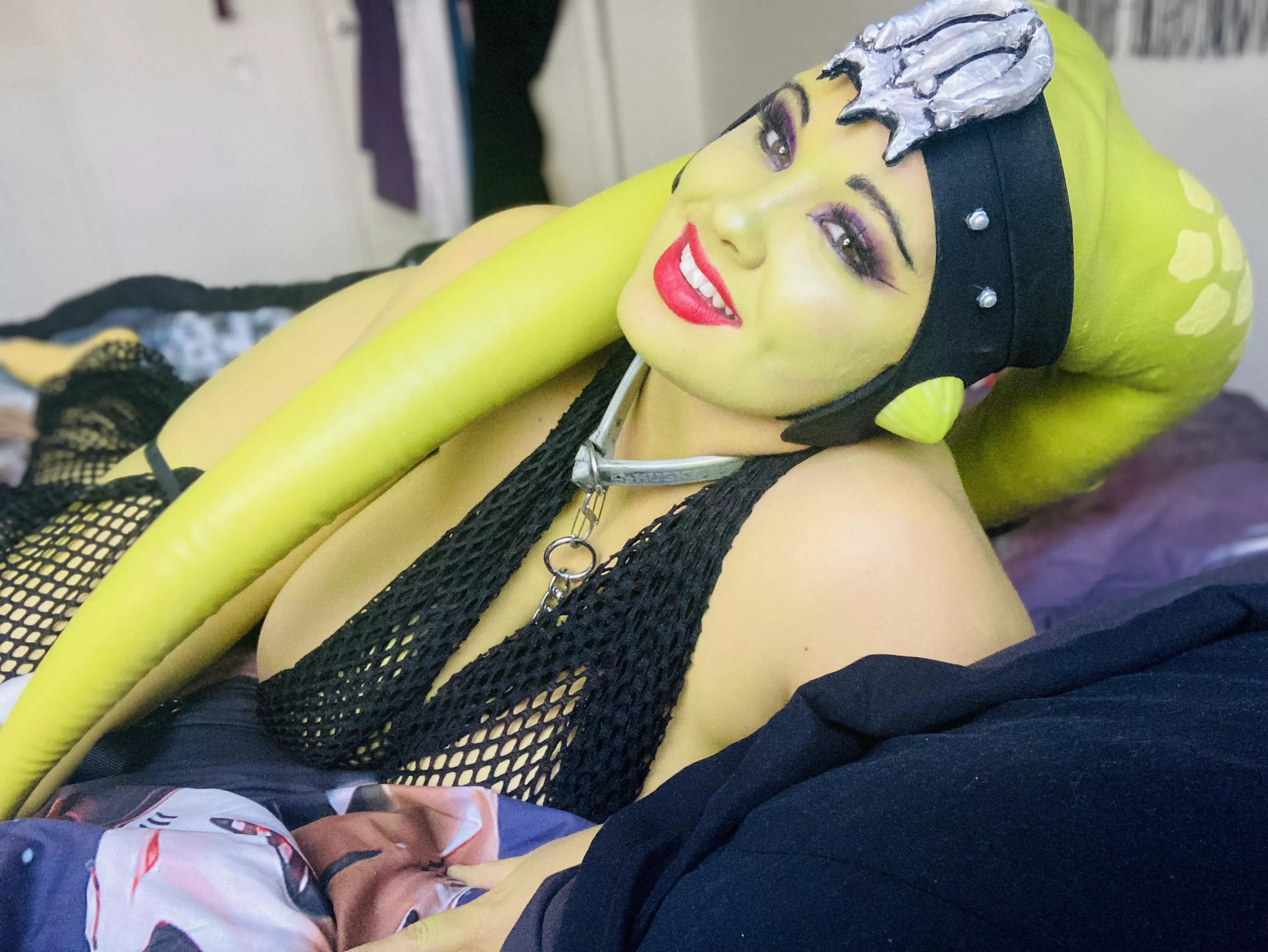 Oola Waiting for you (Peony Felicity) posted by peonyfelicity