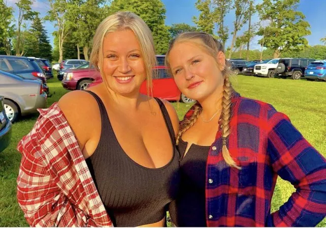 OO>oo by joemarchh12