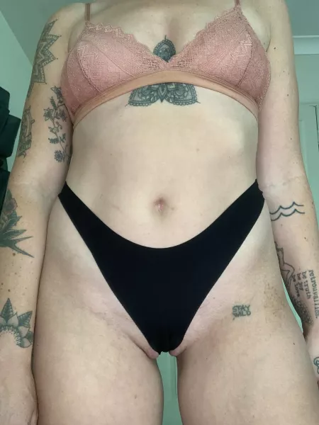 Ooops, it’s way up there 🙈🙊 by WickedWendyX