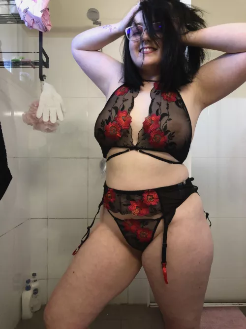 OooWee Sunday by emiliagrace999