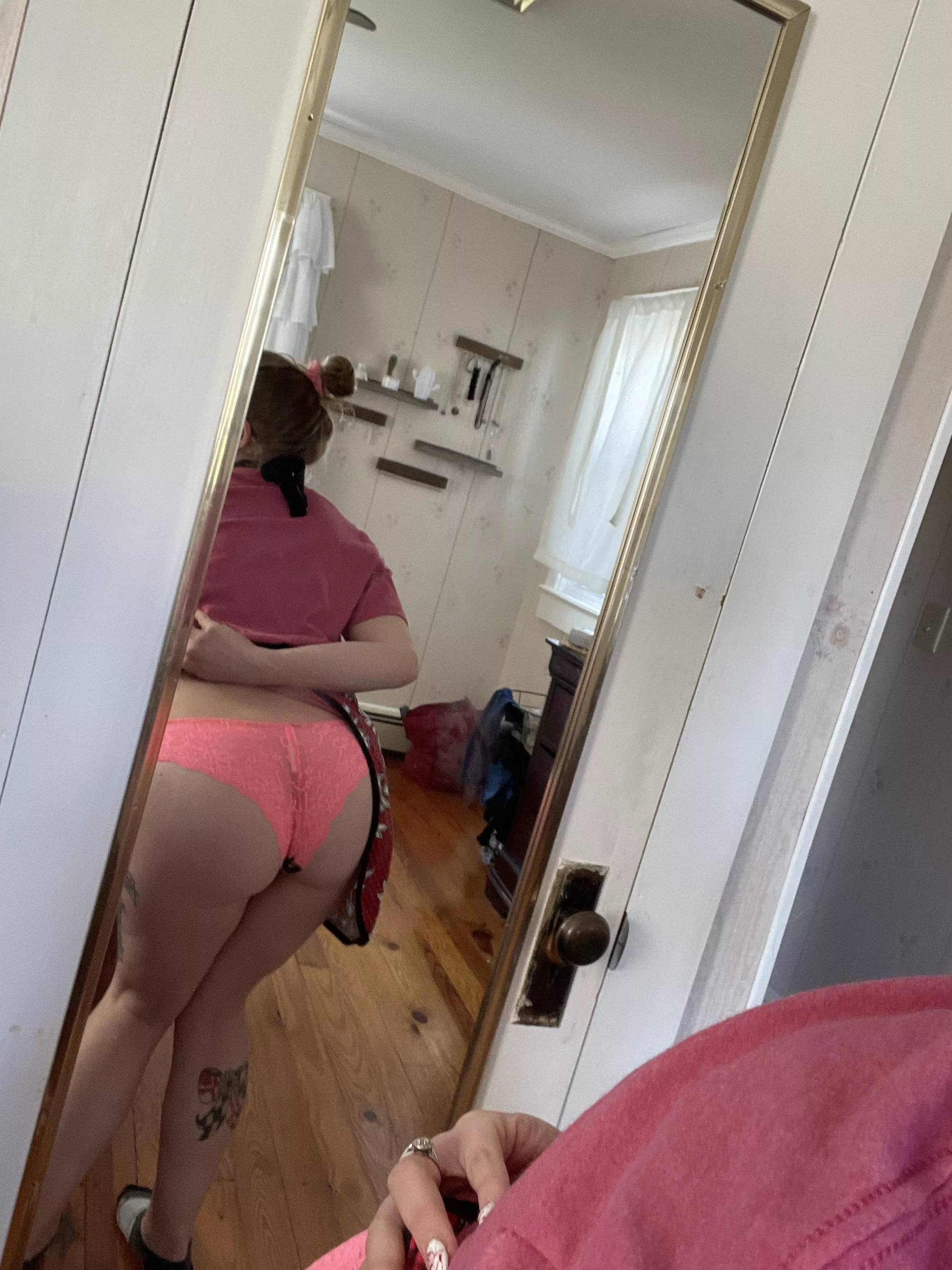 Oops 🤷🏼‍♀️ posted by Milfywhore265