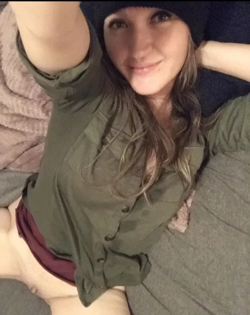 Oops, I forgot to put pants on 😋 by SpitInMyMouth420_