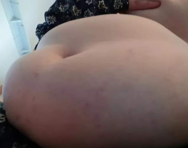 Oopsies, my favourite onesie doesn't button up after the holidays.... 😳🐷🐷 by potbellybarbie