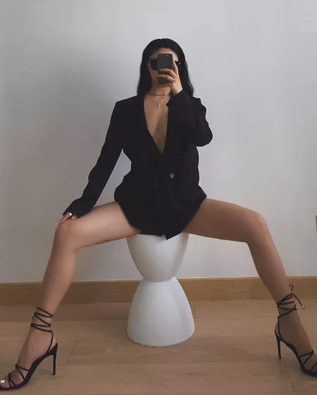 Open her legs by Snoo-53338