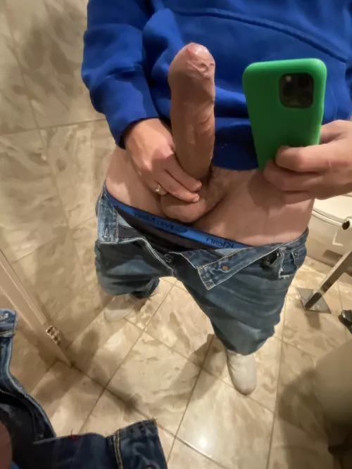 Open wide by toffs25