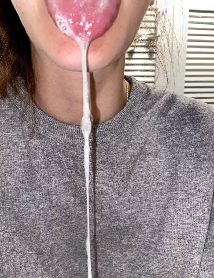 Open wide😮 posted by Creamyqueen669