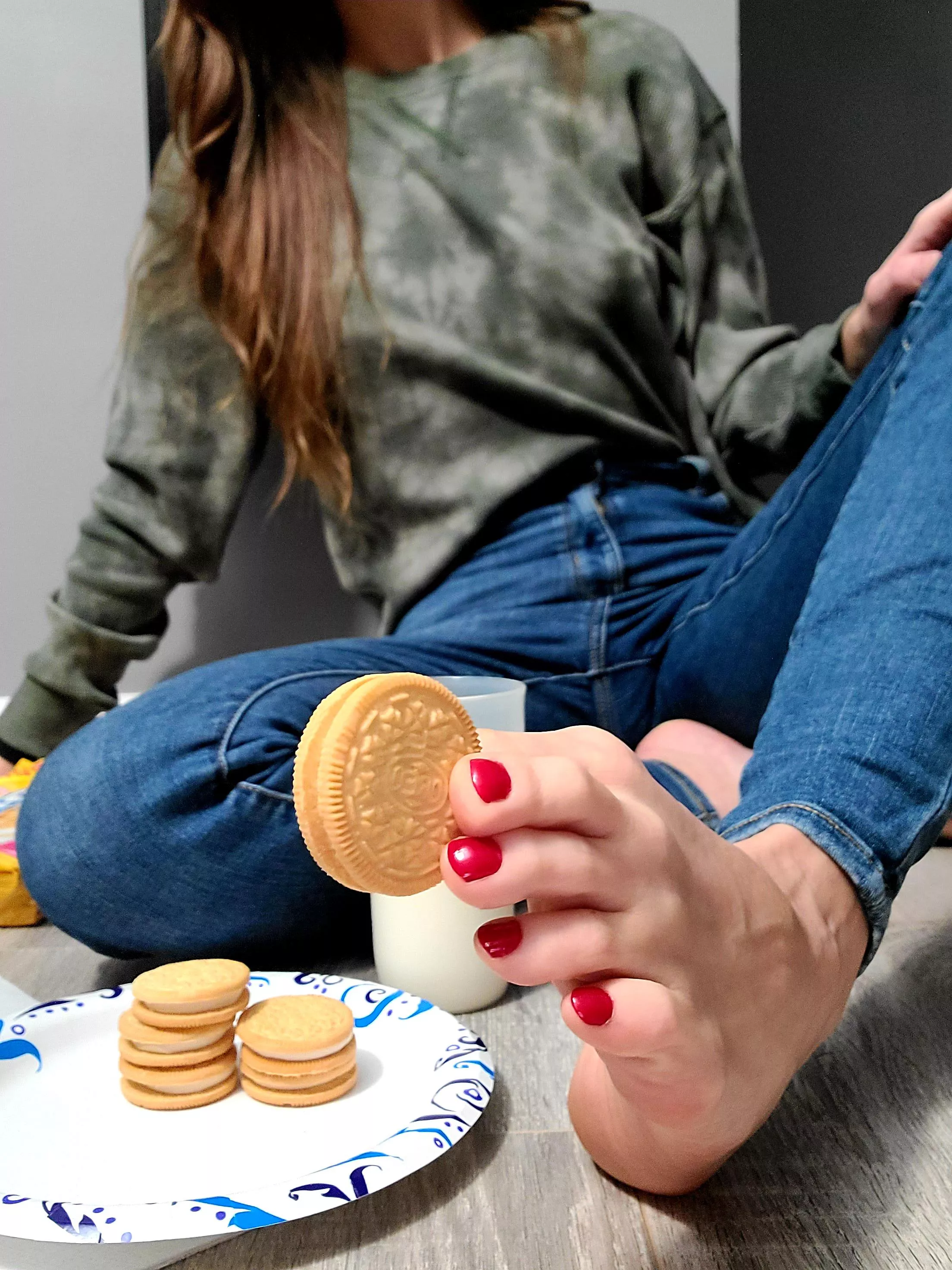 Open wide, I have a snack for you🥛🍪 posted by imthatgirlmel