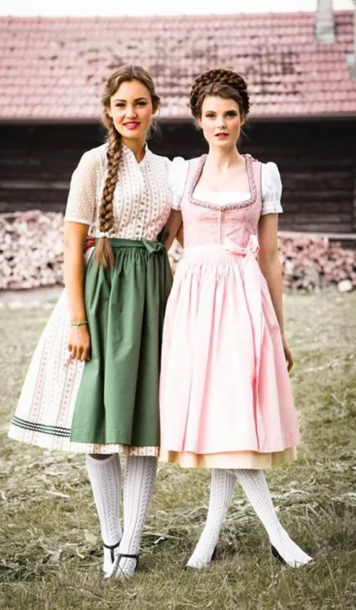 💚 or ❤ Dirndl by Chaturbater1