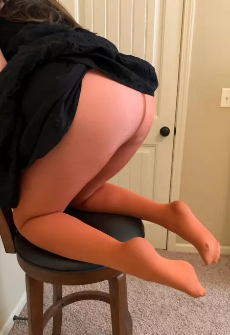 Orange 🧡🧡 by TravelStockings