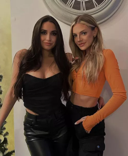 Orange or black u horny fucks by MostSpecial7345