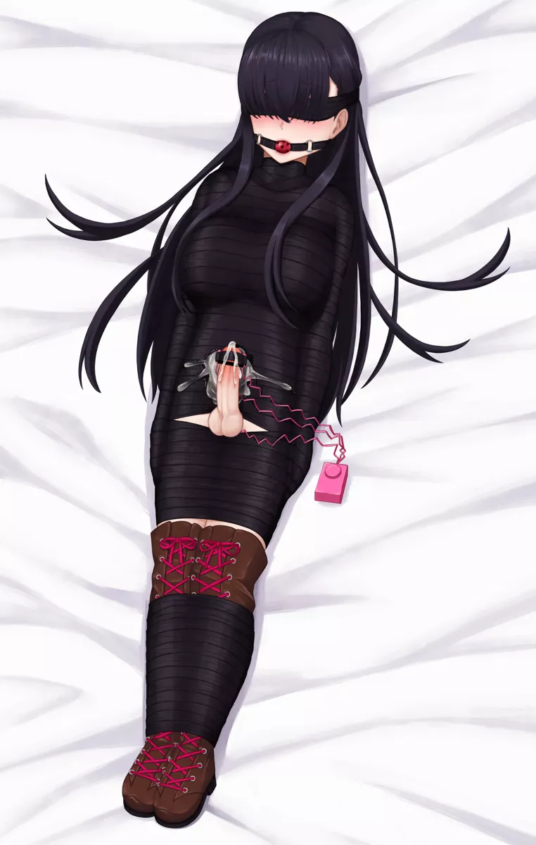 [original] (e_two_2) mummified in boots posted by Ch33rn0