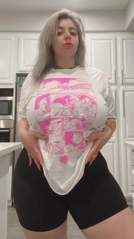 Other ig is @btsmomokun by rubenmirandaiii