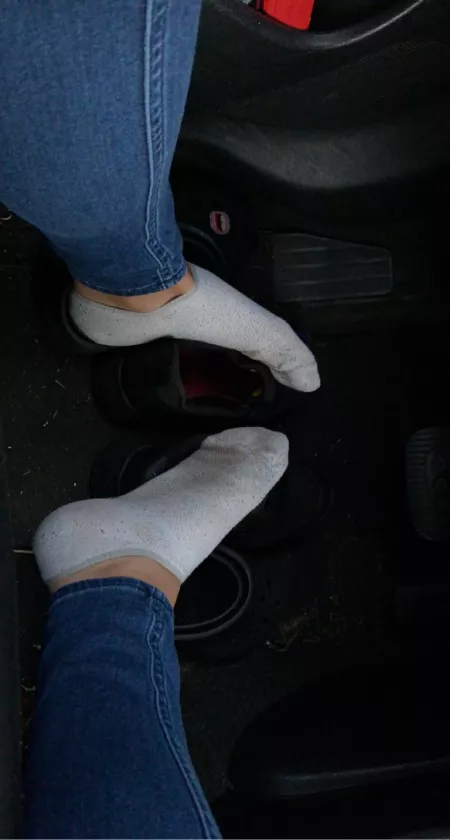 Out of the crocs and into the work shoes. 8 hour shift here I come. Day 28 😈 by msaquafina96