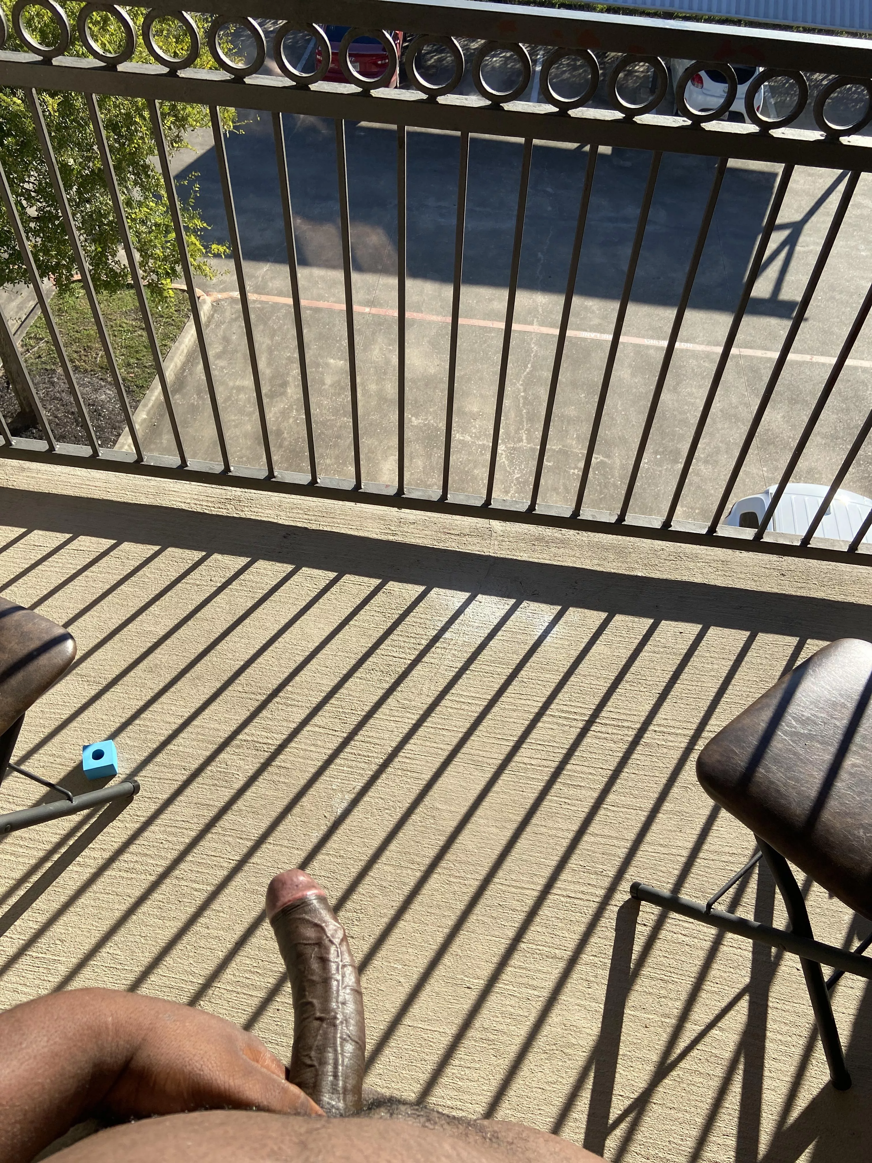 Outside 🗣 posted by DvddyJaee