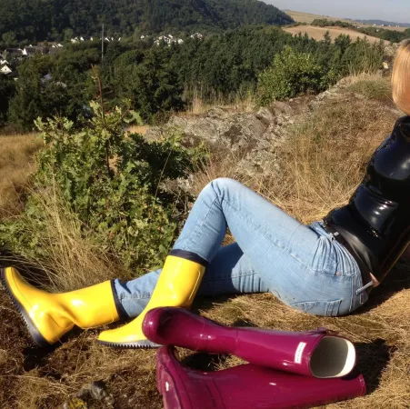 Outside boots, jeans and latex top | See more of her here: https://www.instagram.com/excalibur77/ by BobRoss235