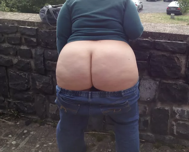 Outside fun while out shopping by callie6969