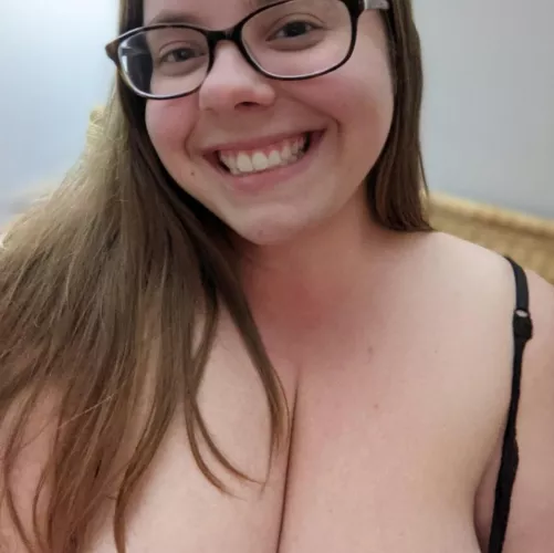 Over 40 but I still got it. I hope... (f) by PlumpMilf