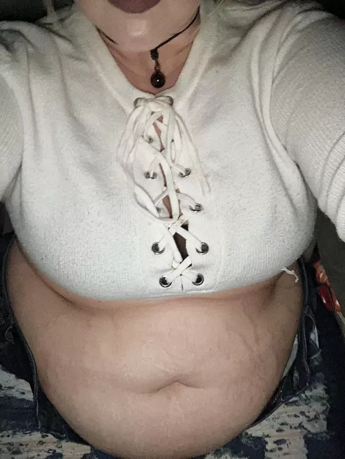 Over flowing sexy by Xosunleo69