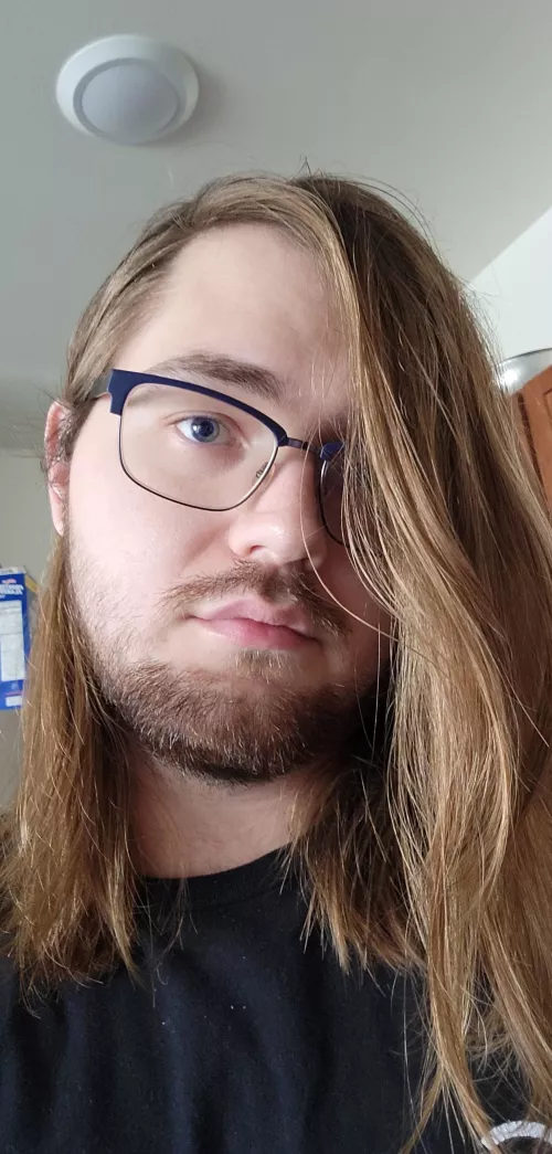 Overly dramatic pic but I like how my hair looked by sharpenote4