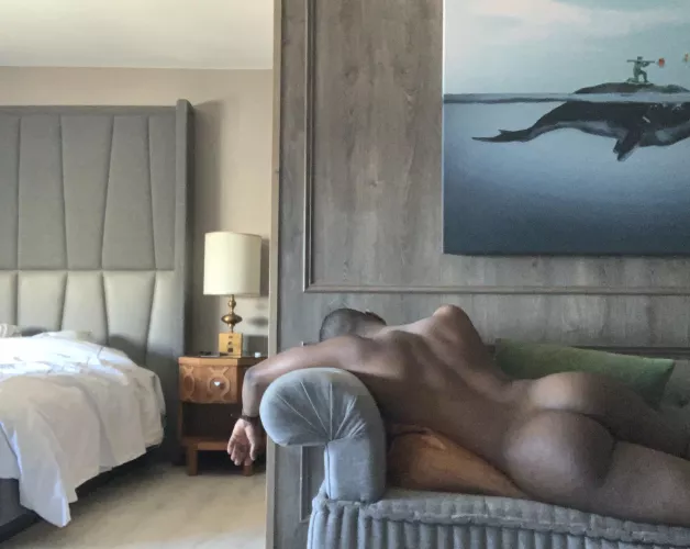 Paint me like one of your French whales 😜 by haaaalpme123