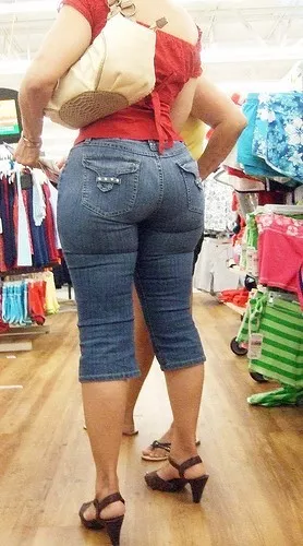 Painted on 💯🍑 posted by the_horse_dark_