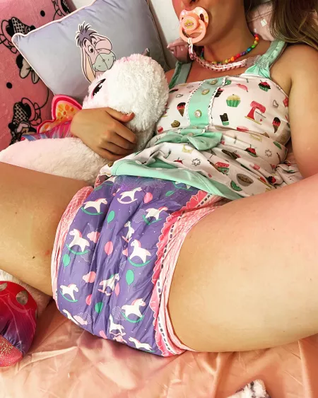 pampered for the night 😴💤💖 by littlebinkiebee