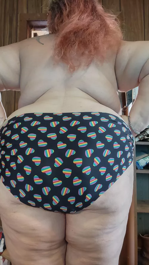 Panty clad ass, ain't it glorious? by invisibleone82