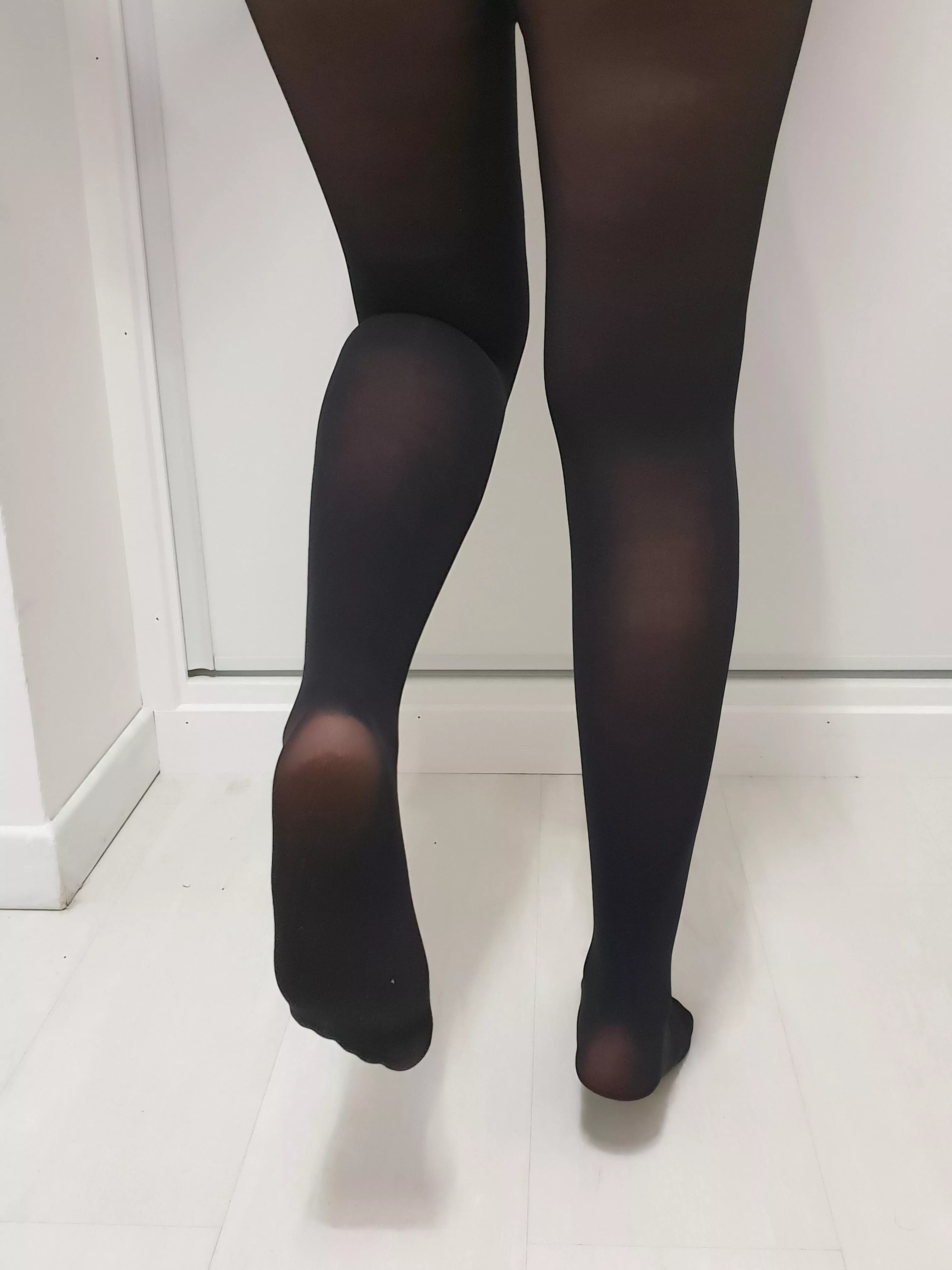 Pantyhose | ig: @Leana.pics.FL posted by Leana_pics