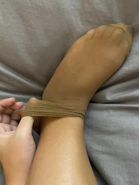 Pantyhose? by SJsPlayroom