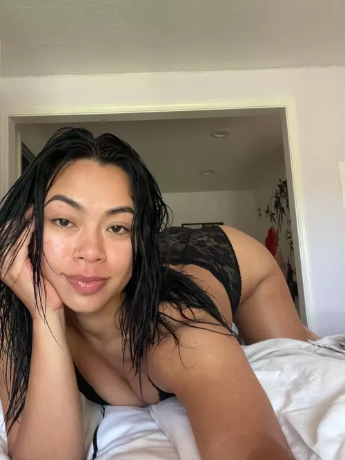 Papi, estoy aburrida by sydyonce