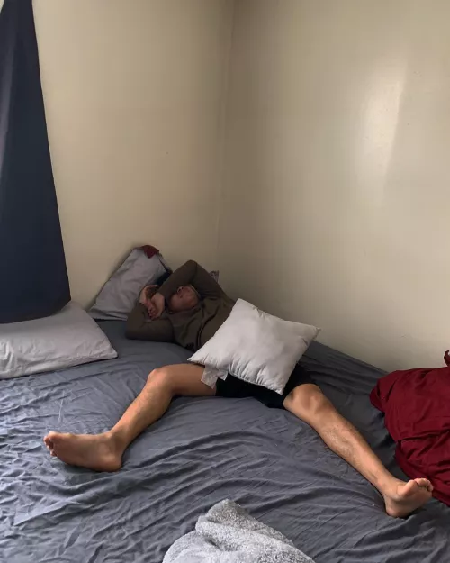 Papi needs his feet worshipped by jixtepan