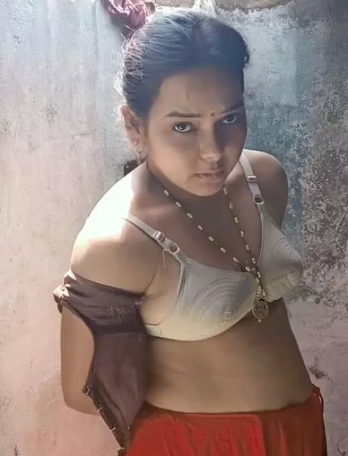 Part 1: She dares you to try... by Huddlestone