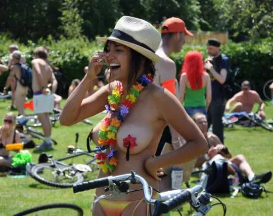 Pasties posted by bubblr