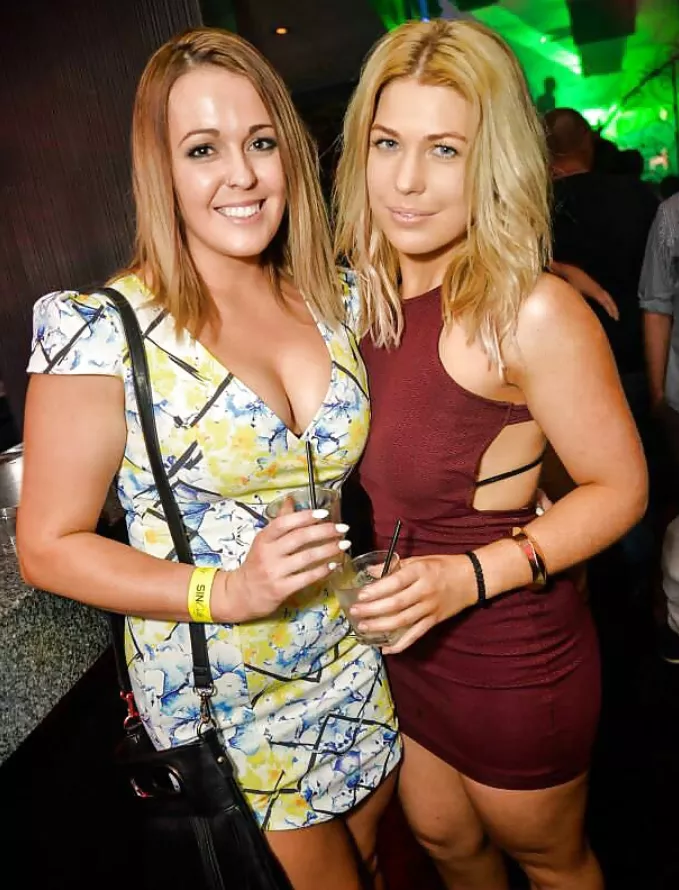 Pattern or plain posted by Chaturbater1