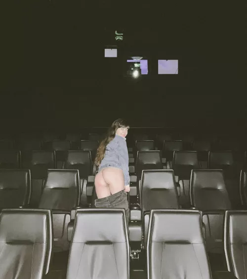 Peaches and popcorn anyone? 🍿 🍑 (OC) by jenmoonsyou