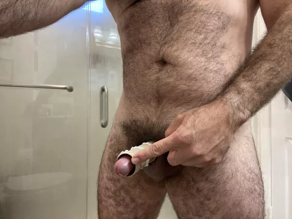 Peek a boo. by Garraloya