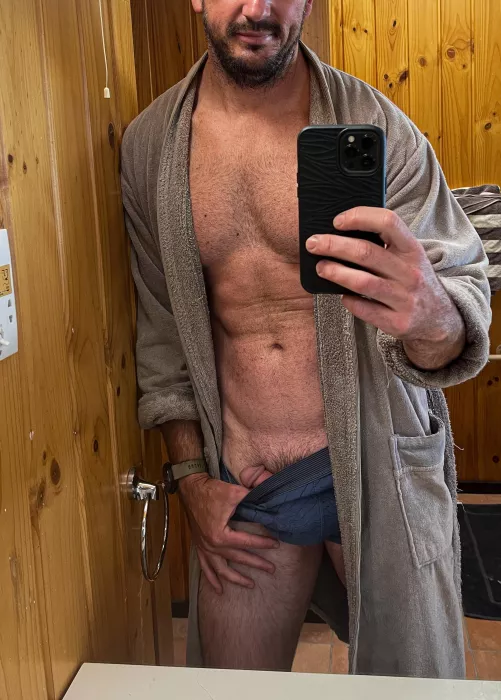 Peek a boo by Covid_696969