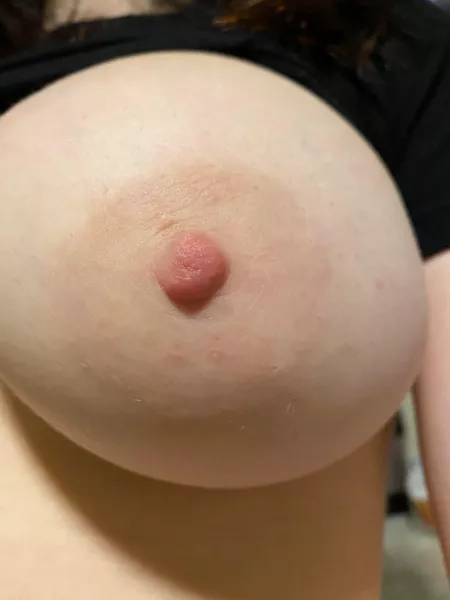 Peek a boob by Baddysunny