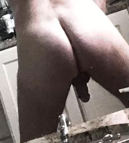 Peekaboo by tycoll13