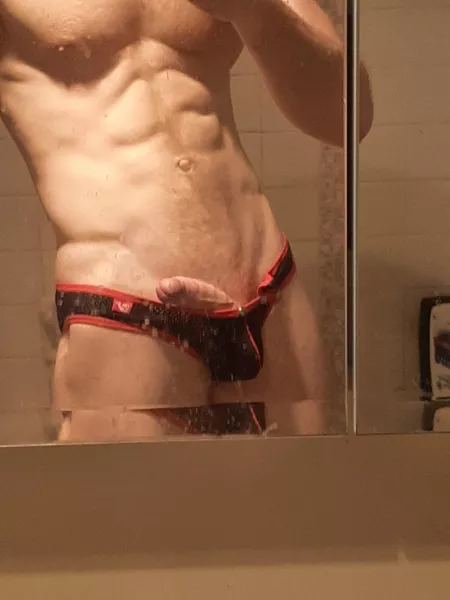 Peekaboo! by beefyginge